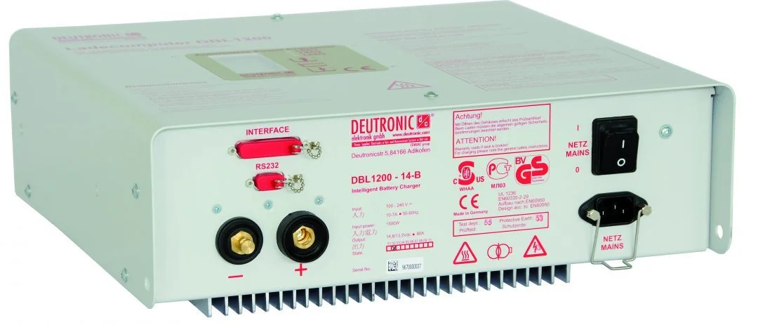 DBL-1200-14-B Batterieladegerät, Gehäuse Version B, inkl. Kabelsatz